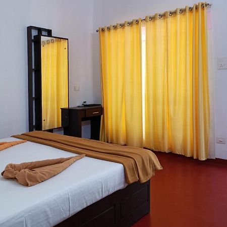 Koshy'S Beach Front Homestay 마라리쿨람 외부 사진