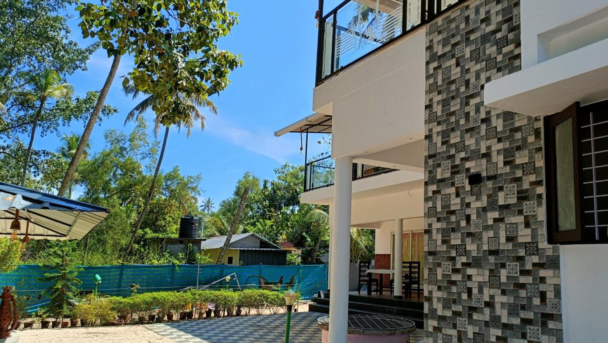 Koshy'S Beach Front Homestay 마라리쿨람 외부 사진